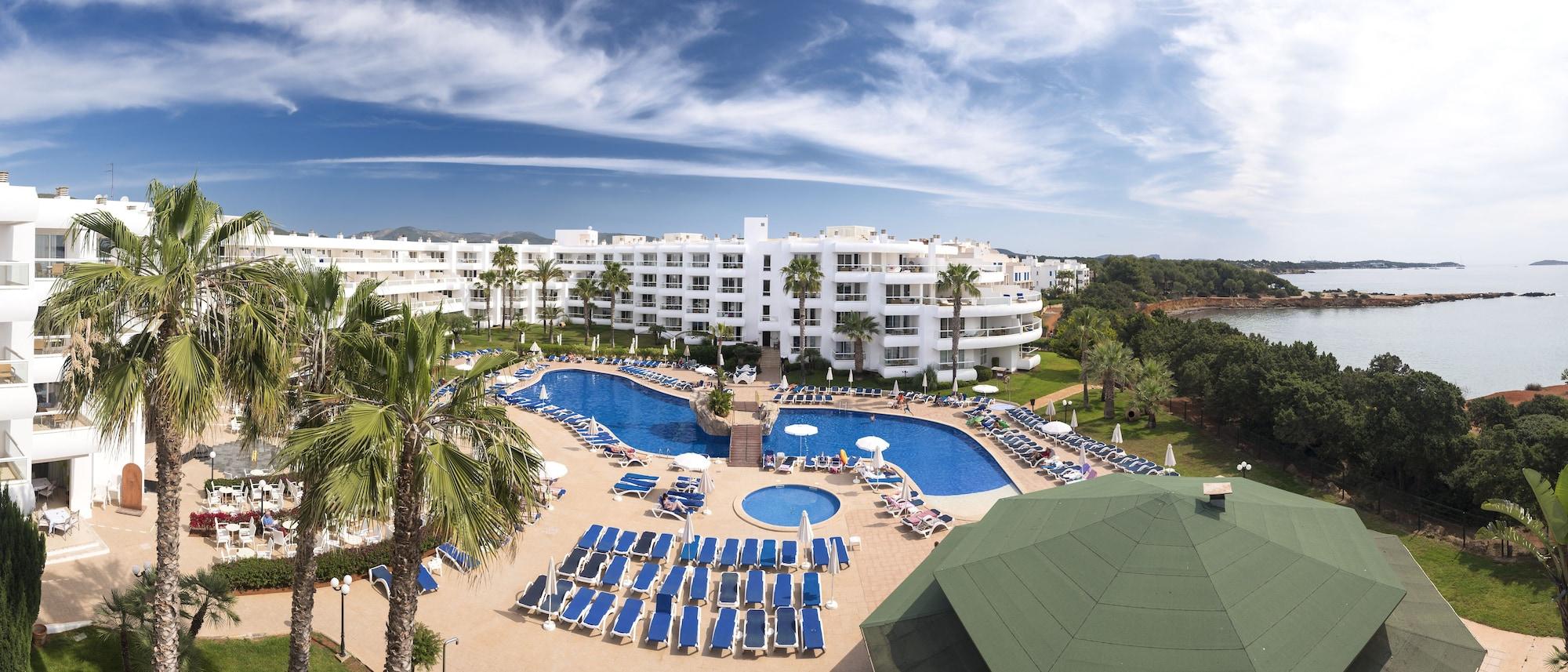 Aparthotel Tropic Garden Santa Eularia des Riu Bagian luar foto