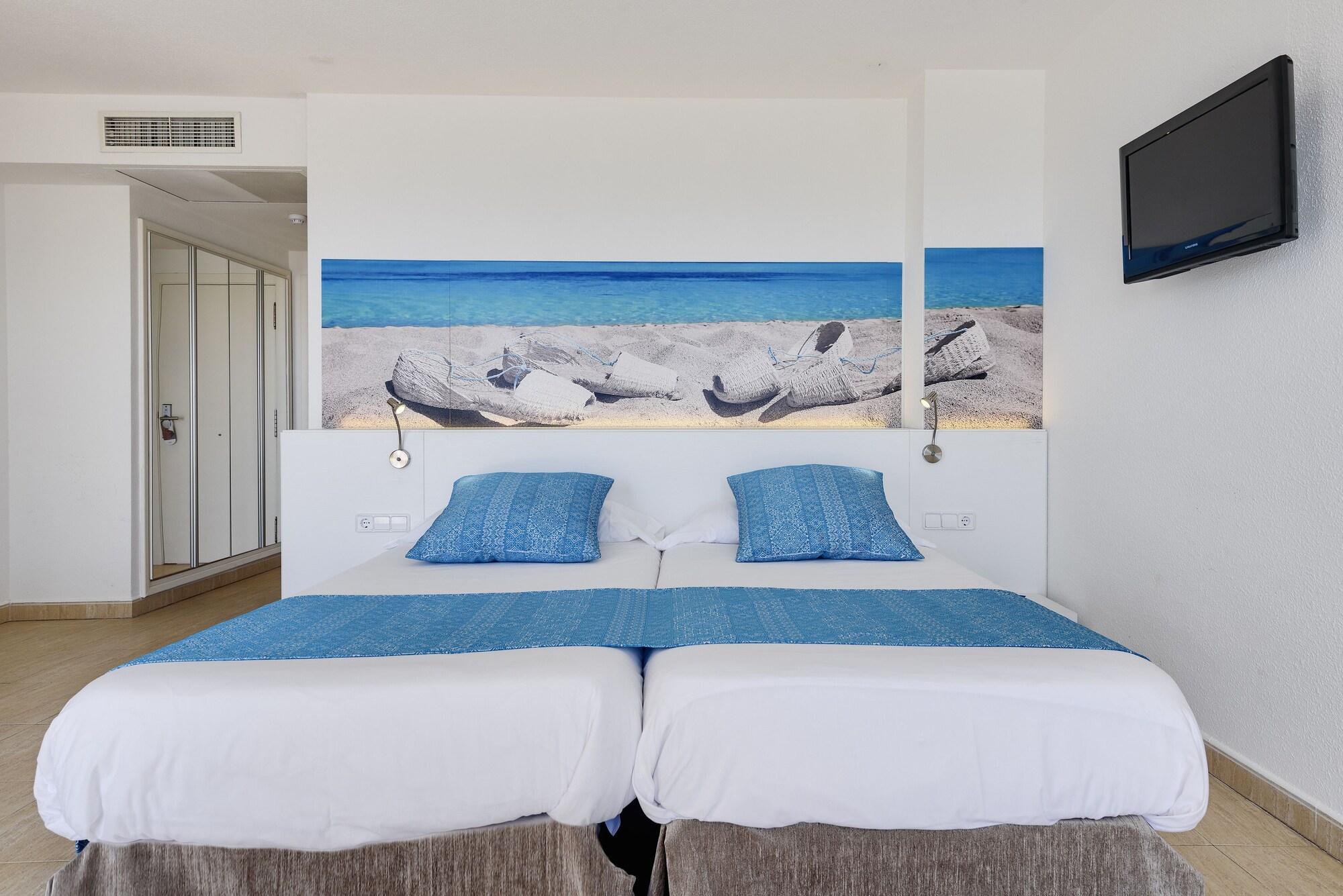 Aparthotel Tropic Garden Santa Eularia des Riu Bagian luar foto