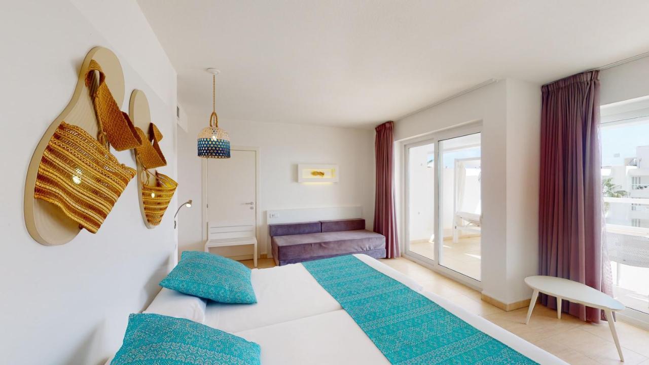 Aparthotel Tropic Garden Santa Eularia des Riu Bagian luar foto
