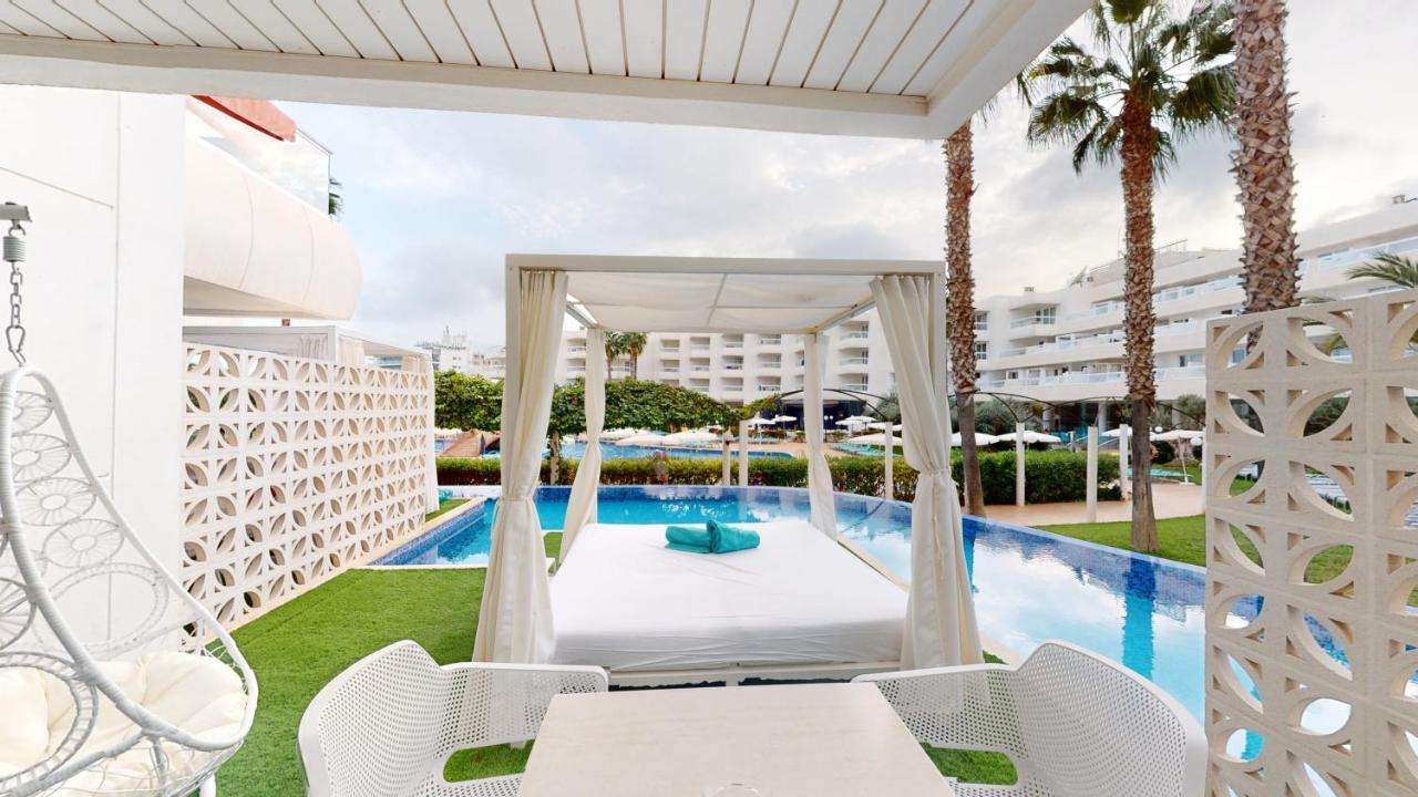 Aparthotel Tropic Garden Santa Eularia des Riu Bagian luar foto