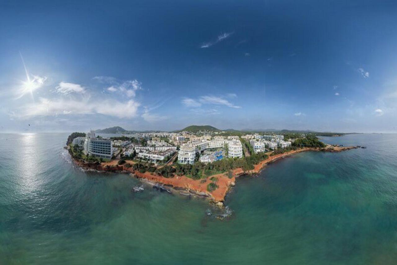Aparthotel Tropic Garden Santa Eularia des Riu Bagian luar foto