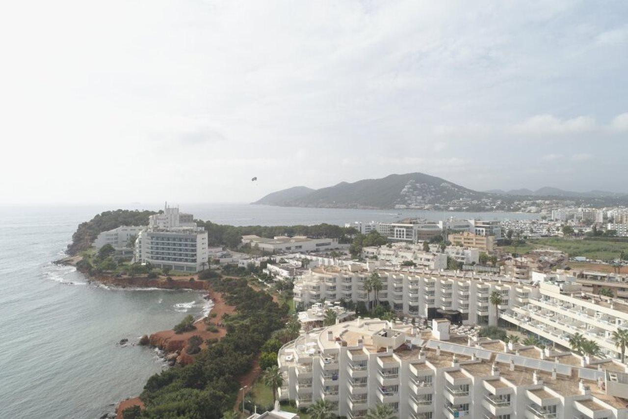 Aparthotel Tropic Garden Santa Eularia des Riu Bagian luar foto