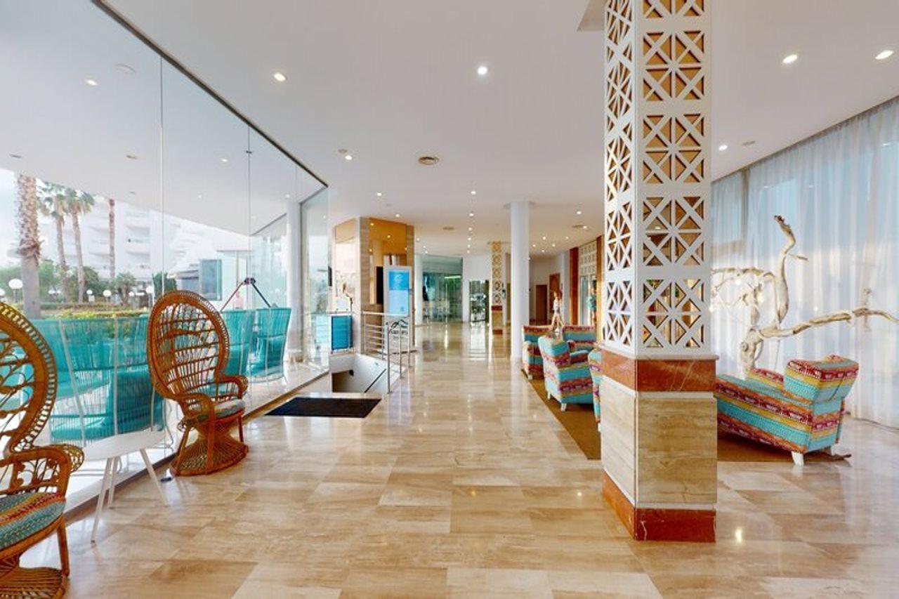 Aparthotel Tropic Garden Santa Eularia des Riu Bagian luar foto