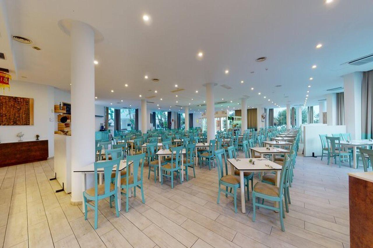 Aparthotel Tropic Garden Santa Eularia des Riu Bagian luar foto