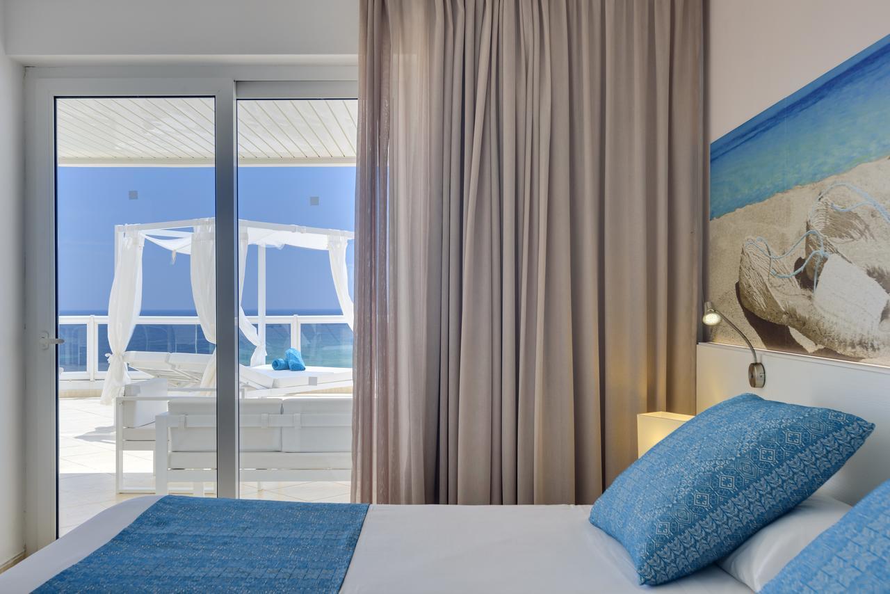 Aparthotel Tropic Garden Santa Eularia des Riu Bagian luar foto